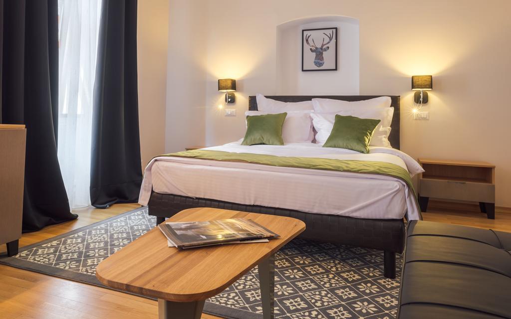 Antler Boutique Hotel Brasov Luaran gambar