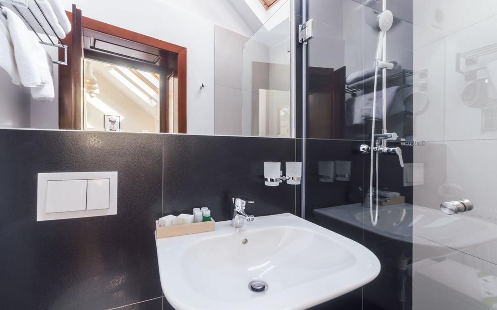 Antler Boutique Hotel Brasov Luaran gambar