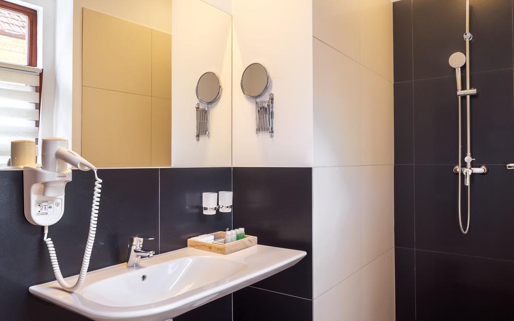 Antler Boutique Hotel Brasov Luaran gambar